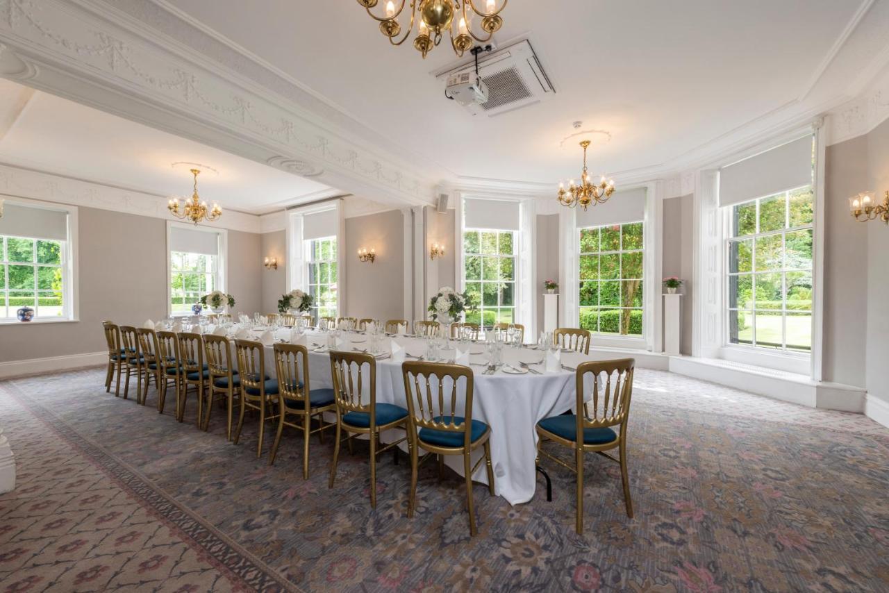 Statham Lodge Hotel Warrington Bagian luar foto