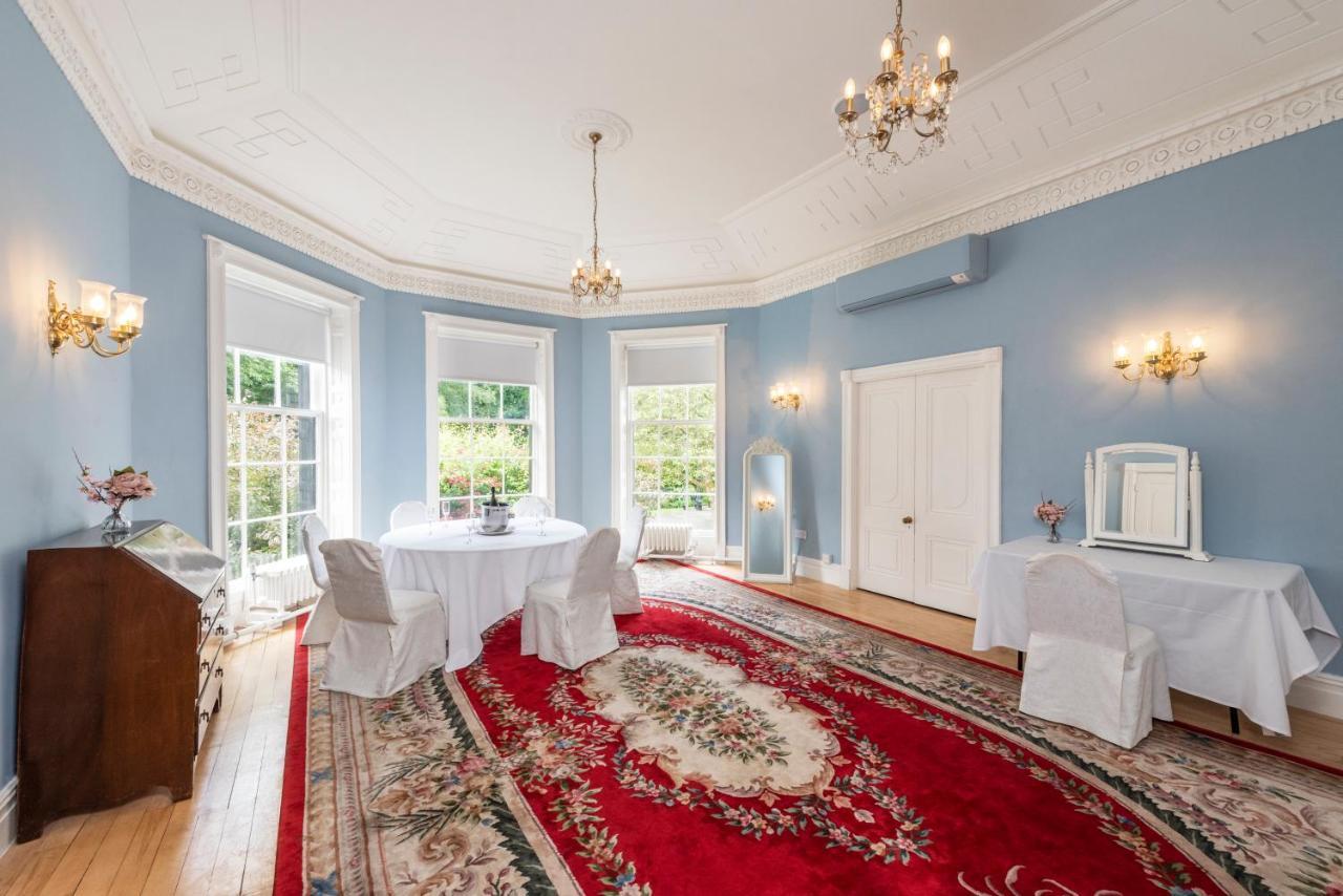 Statham Lodge Hotel Warrington Bagian luar foto