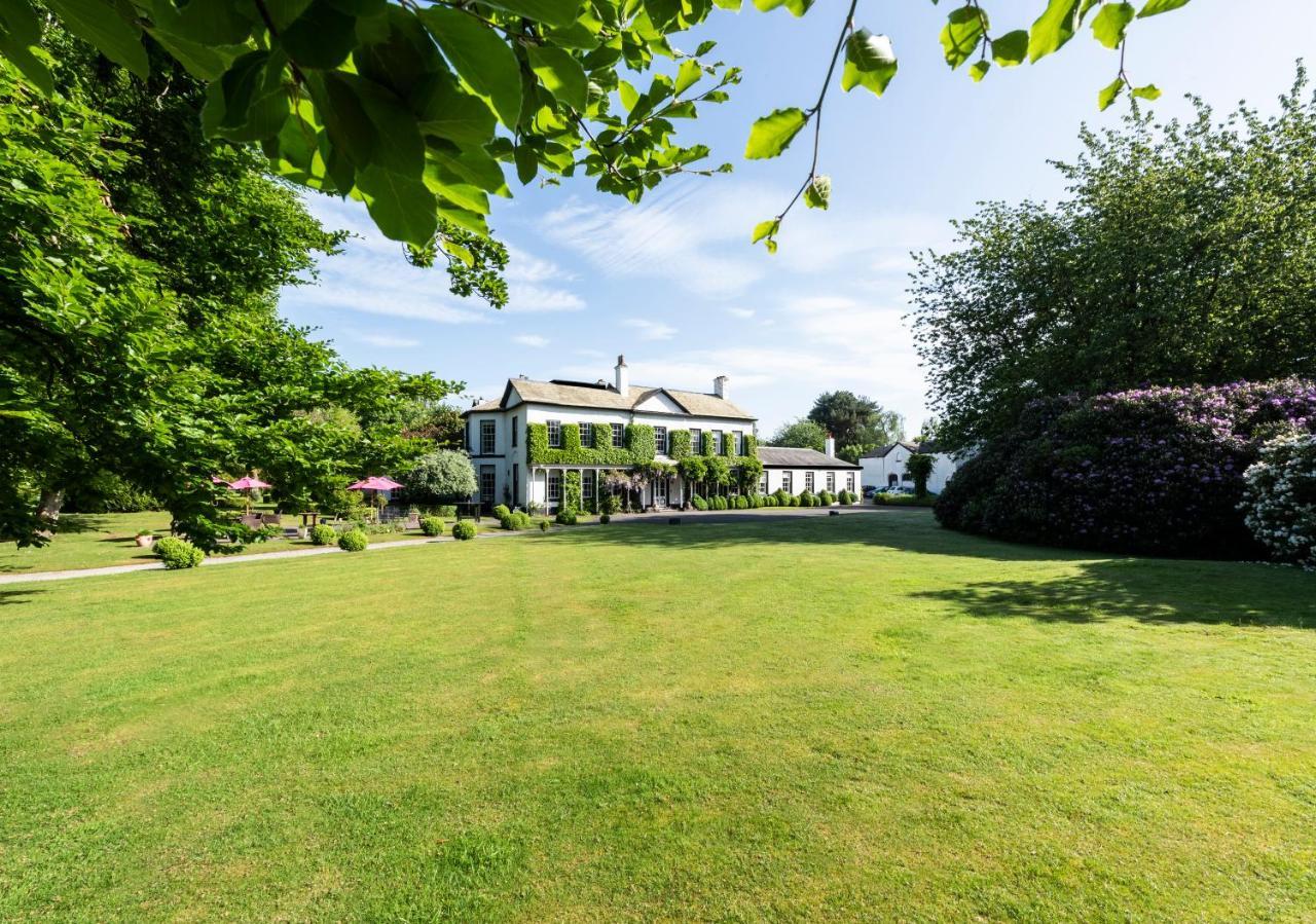 Statham Lodge Hotel Warrington Bagian luar foto