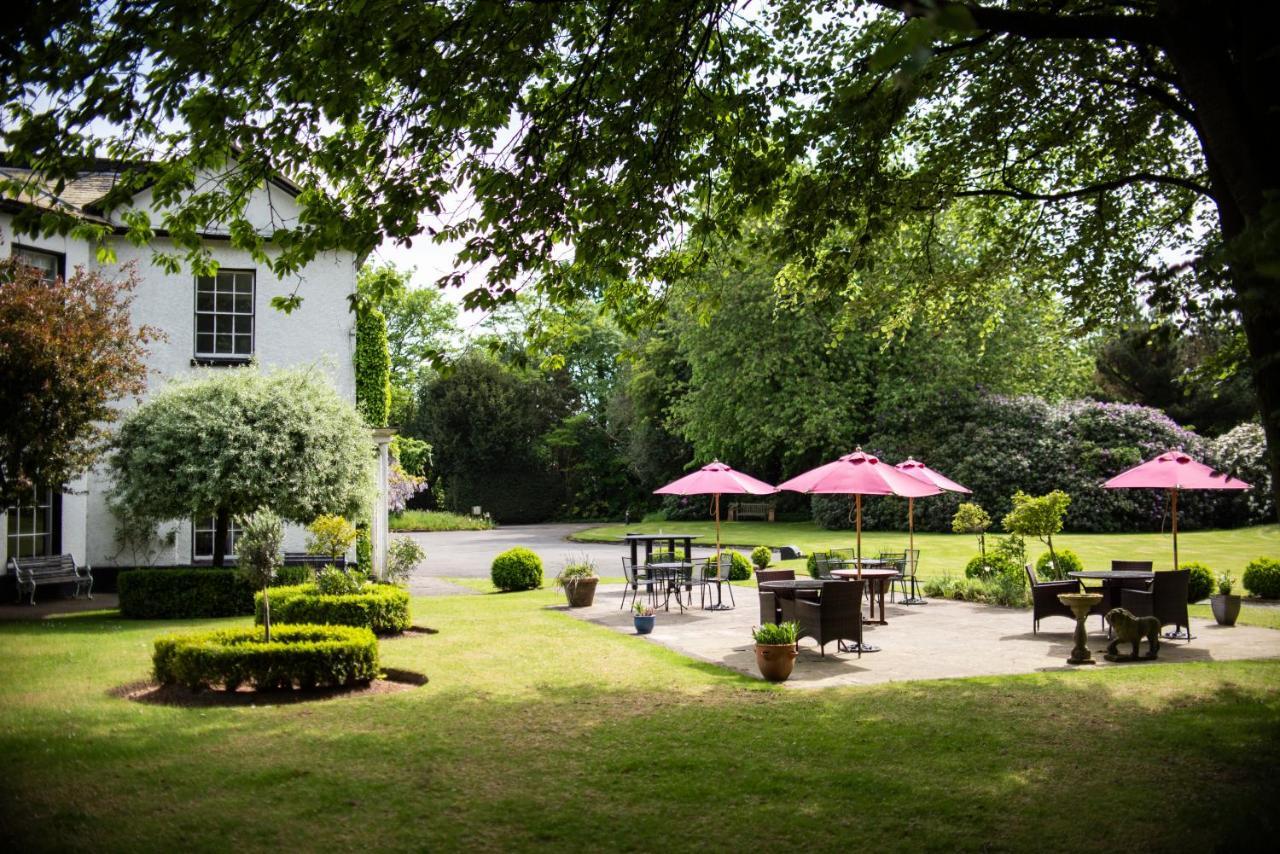 Statham Lodge Hotel Warrington Bagian luar foto